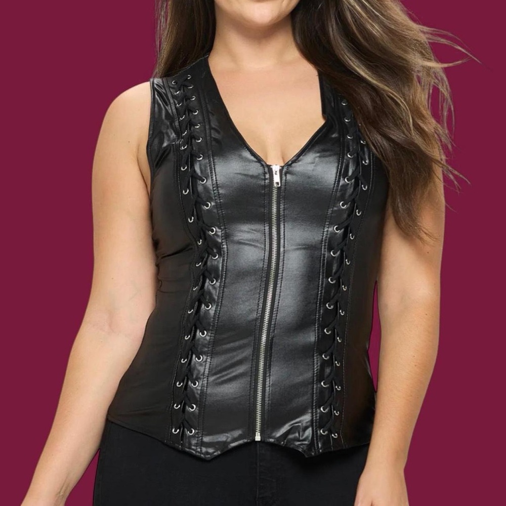 OHYES FASHION BLACK LACE UP DETAIL ZIP UP SLEEVELESS TOP - Picture 2 of 6